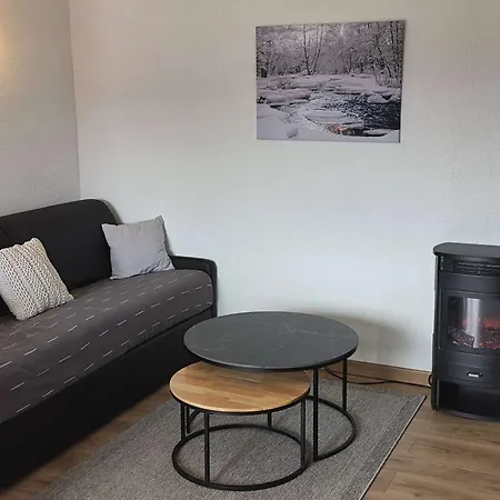 Bel 4 Pieces Renove, 3 Chambres, 2 Terrasses, Parking, Cuisine Equipee, Les - Fr-1-593-112